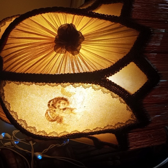 UNIQUE BOUGIE LAMP WITH L&LWMC 9813 MARKINGS ON THE BOTTOM - Picture 3 of 11